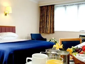 Holiday Inn Cardiff North